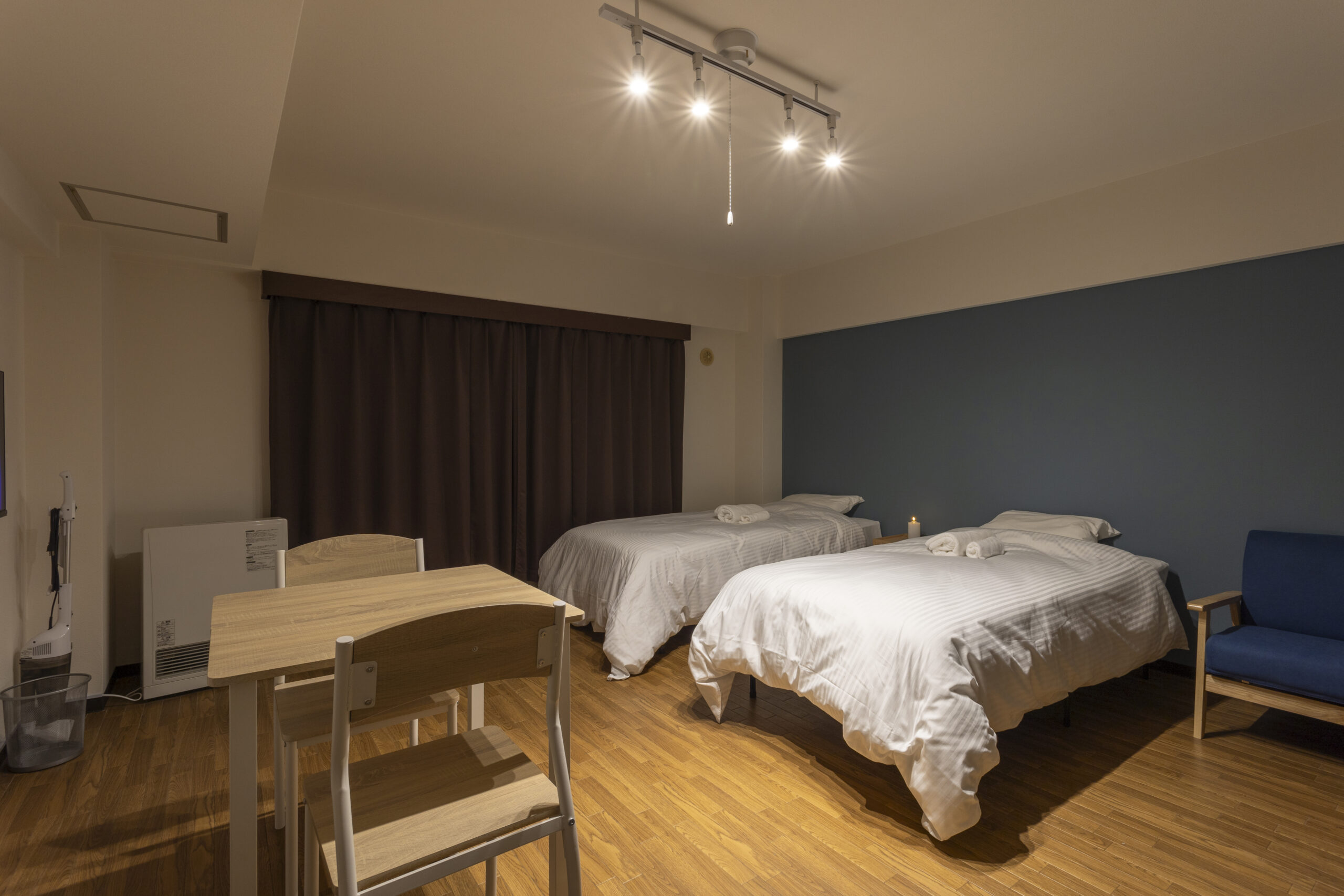 #2 レイクトーヤビルディング2F/3F 2LDK 4